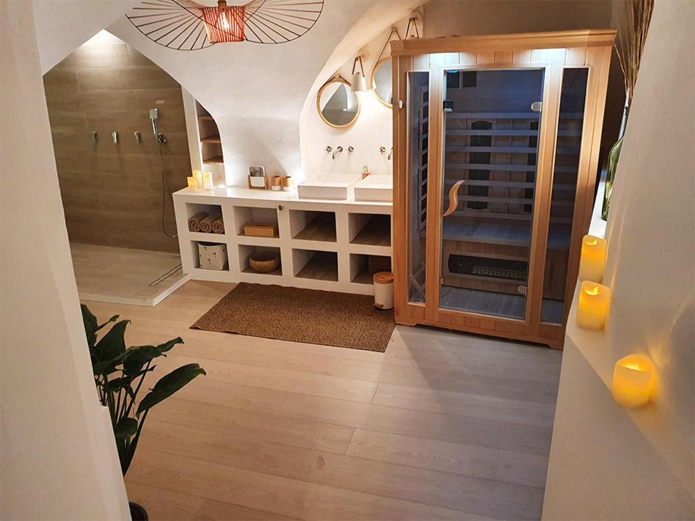 Bed & Breakfast 6 *