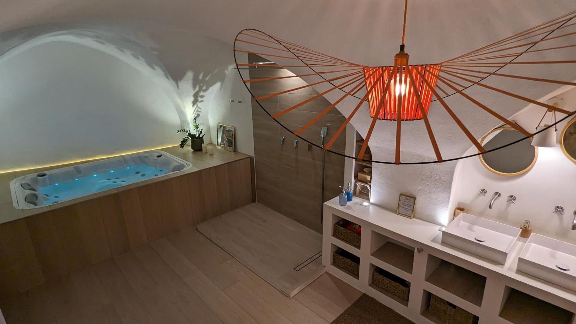 6 Bed & Breakfast Nimes